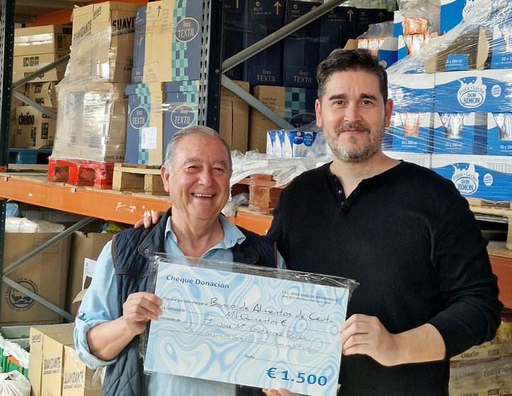 José María Gutiérrez dona 1500 € al Banco de Alimentos gracias a la venta de su cuento solidario 'Guardianes de la Fantasía'