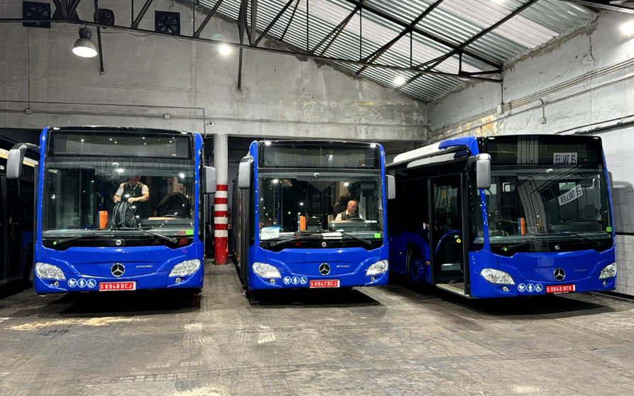 La llegada de los 14 nuevos autobuses se completa este lunes 