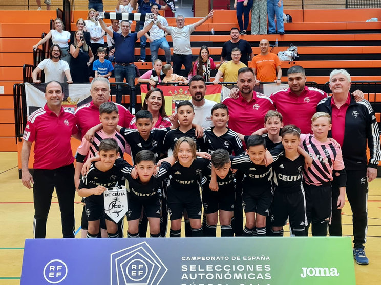 La selección de Ceuta, junto a David Villa