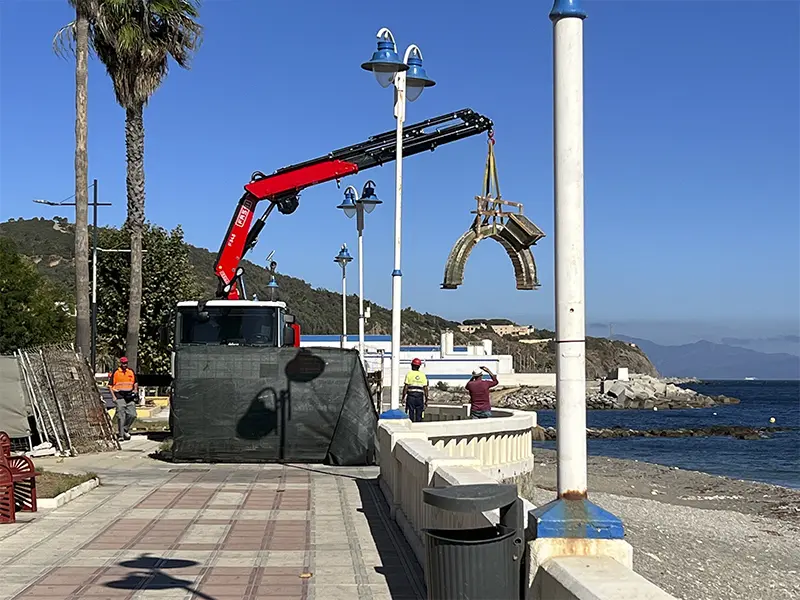 Reinstalaci&oacute;n del Reloj de Sol de Playa Ben&iacute;tez / Daniel Hern&aacute;ndez