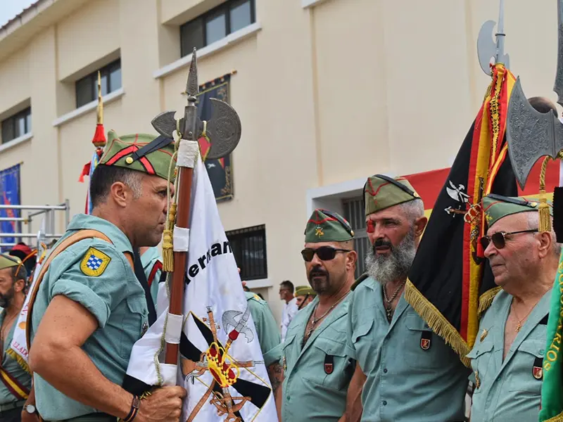 Parada militar con motivo del CII Aniversario de la Legi&oacute;n / Rafa Baez