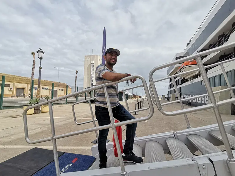 Crucero World Voyager / Mohammed Ettouileb