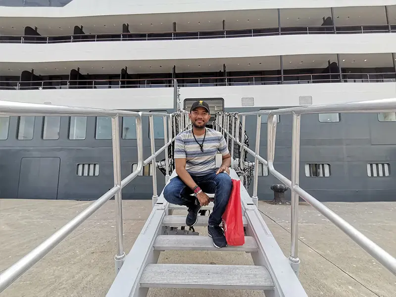 Crucero World Voyager / Mohammed Ettouileb