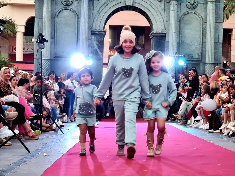 Pasarela de moda Infantil / Archivo