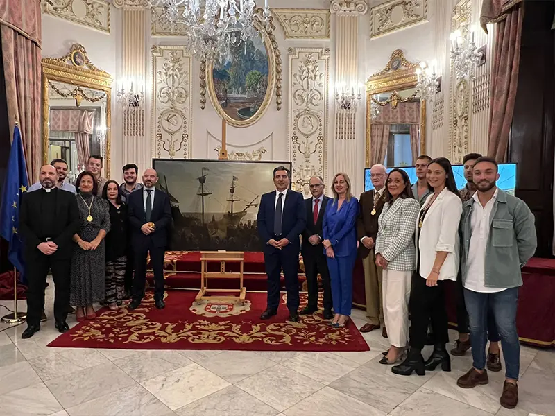 Presentaci&oacute;n del cartel anunciador del 75 aniversario de la coronaci&oacute;n can&oacute;niga de la Virgen de &Aacute;frica
