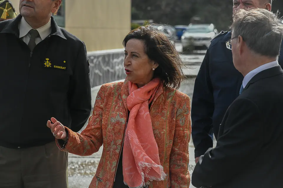 La ministra de Defensa durante su visita a Ceuta / Archivo