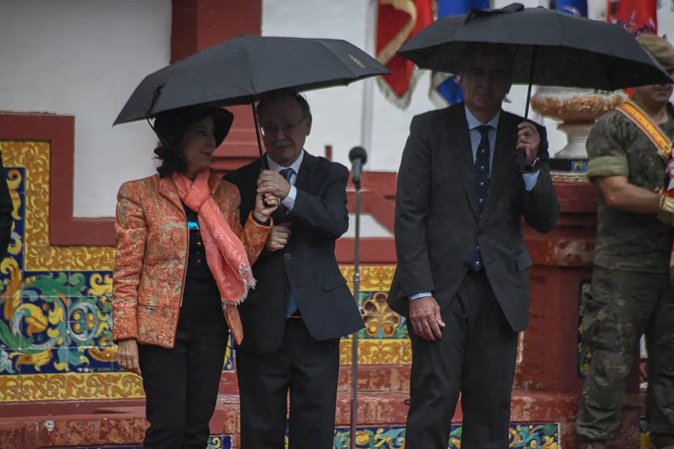 Visita de la ministra de Defensa, Margarita Robles-29
