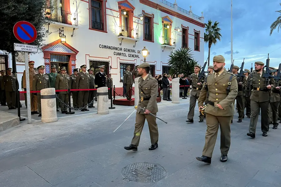 Arriado de bandera / Daniel Hern&aacute;ndez