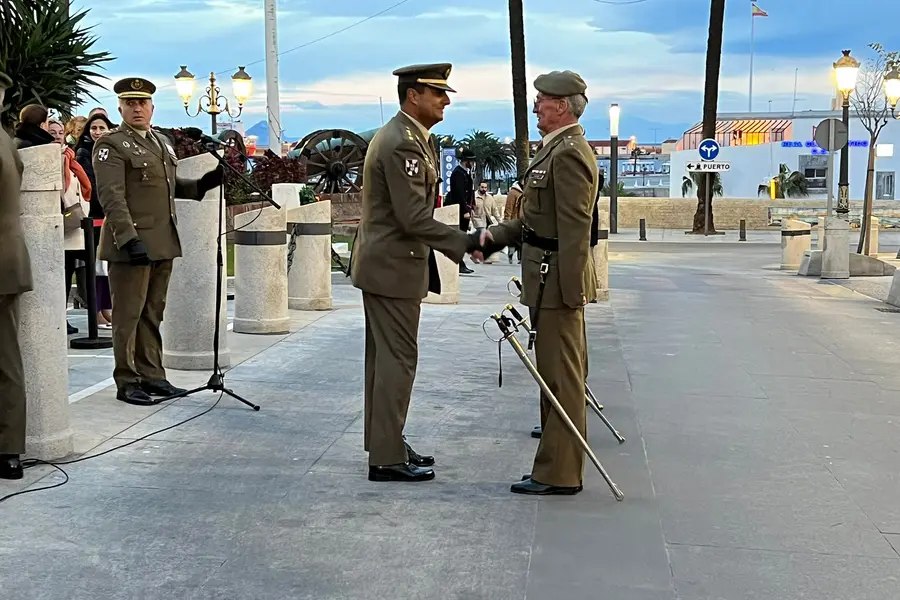 Arriado de bandera / Daniel Hern&aacute;ndez