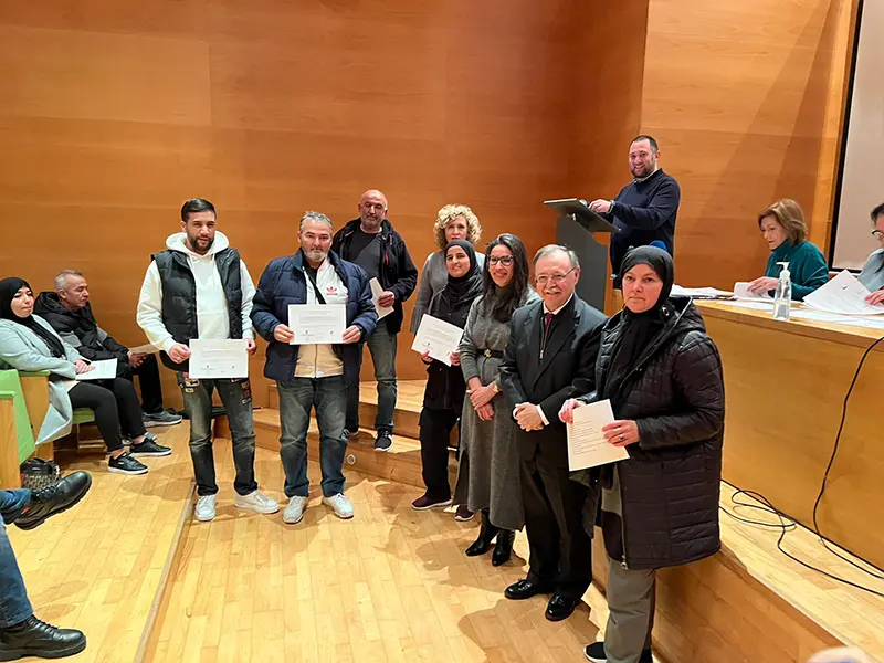 Entrega de diplomas del curso de Competencias Digitales / Daniel Hern&aacute;ndez