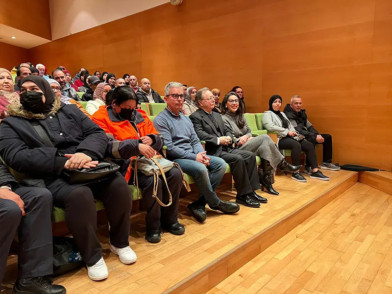 Entrega de diplomas del curso de Competencias Digitales / Daniel Hern&aacute;ndez