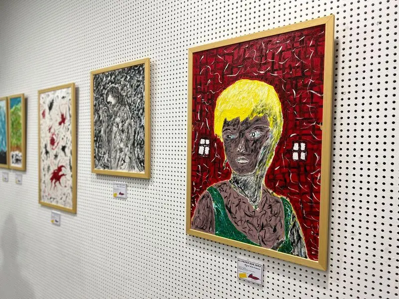 Exposici&oacute;n 'La mirada del perro' de Miguel &Aacute;vila / Daniel Hern&aacute;ndez