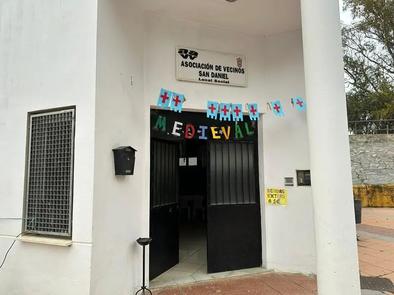 Carnaval medieval en San Daniel / Mohamed Ettouileb