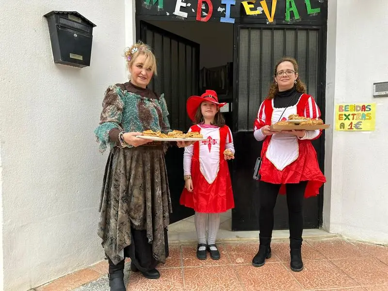 Carnaval medieval en San Daniel / Mohamed Ettouileb
