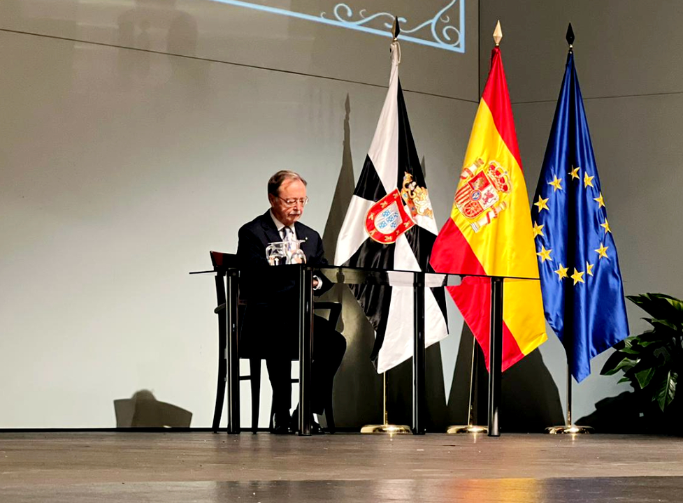 Emoci&oacute;n y arte en una entrega de Medallas y Escudos marcada por el amor a Ceuta (19)