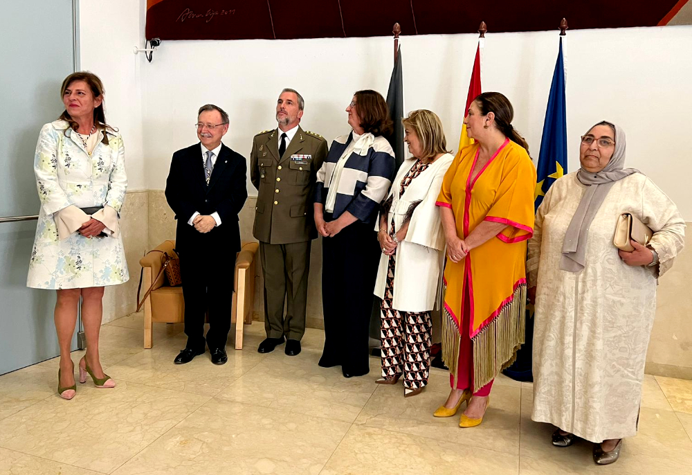 Emoci&oacute;n y arte en una entrega de Medallas y Escudos marcada por el amor a Ceuta (12)