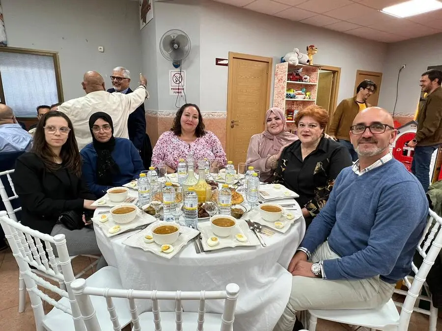 Iftar de la Federaci&oacute;n Provincial de Asociaciones de Vecinos / Daniel Hern&aacute;ndez