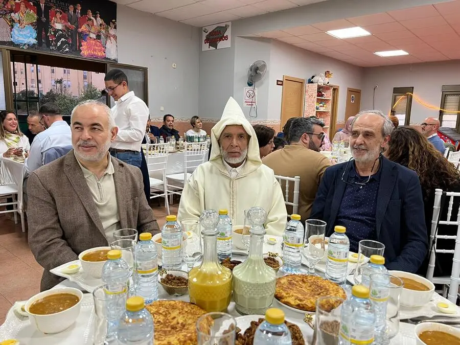 Iftar de la Federaci&oacute;n Provincial de Asociaciones de Vecinos / Daniel Hern&aacute;ndez