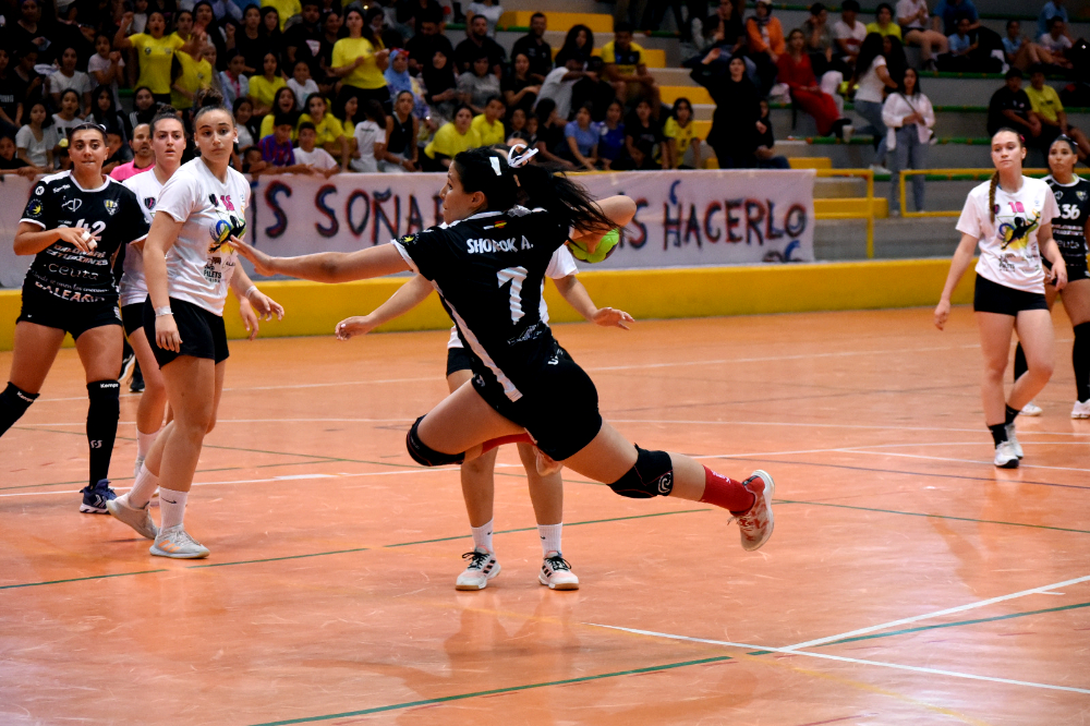 Balonmano Estudiantes en la fase de ascenso