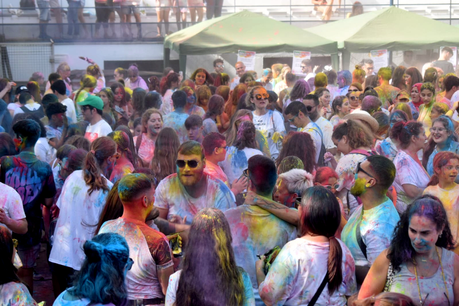 holi 1
