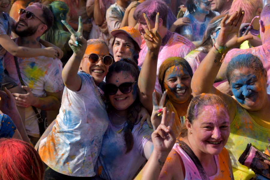 holi 26