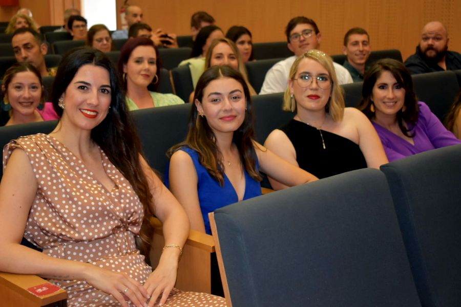 La Facultad de Educaci&oacute;n, Econom&iacute;a y Tecnolog&iacute;a celebra su I Gala de Posgrado / Rafa B&aacute;ez