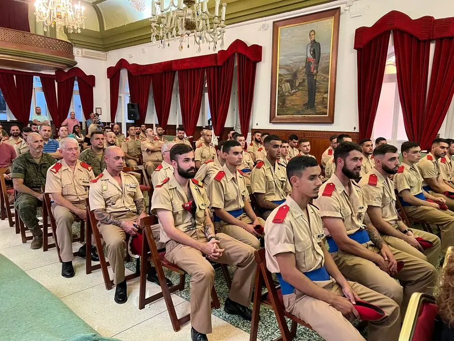 Exposici&oacute;n de Fotograf&iacute;as coloreadas en el Casino Militar / Daniel Hern&aacute;ndez
