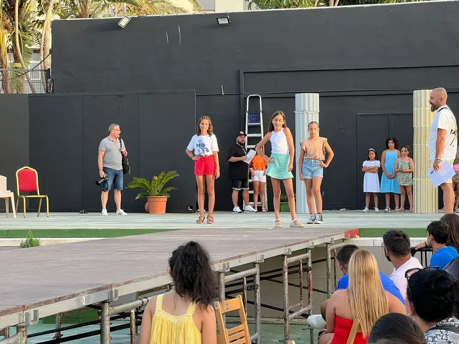 Ensayo del Certamen para la elecci&oacute;n de la Reina de las Fiestas 2023 / Daniel Hern&aacute;ndez