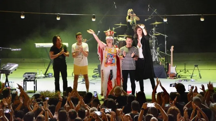 Tributo a Queen / Alejandro Castillo