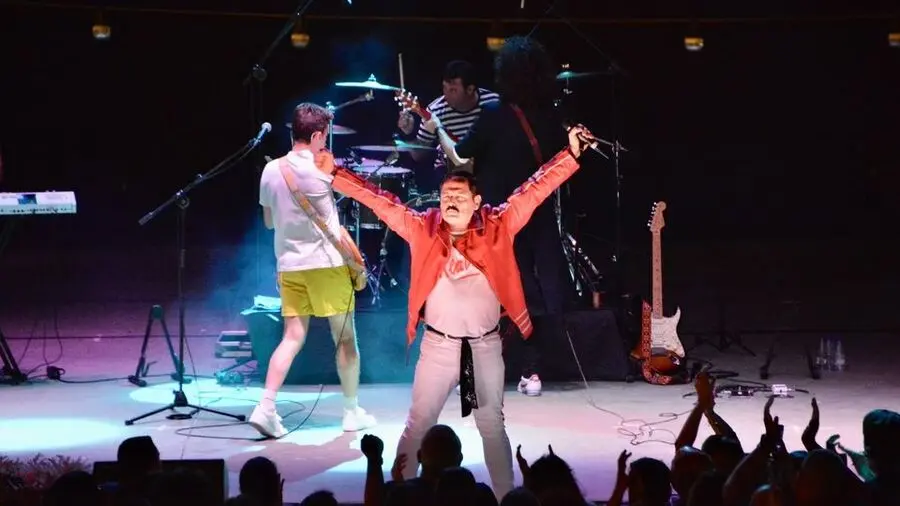 Tributo a Queen / Alejandro Castillo
