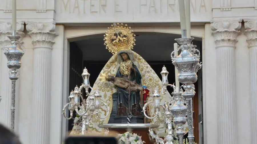 Procesi&oacute;n de la Virgen de &Aacute;frica / Alejandro Castillo