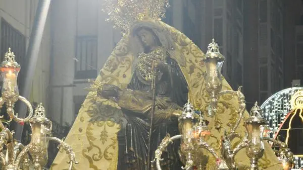 Procesi&oacute;n de la Virgen de &Aacute;frica / Alejandro Castillo