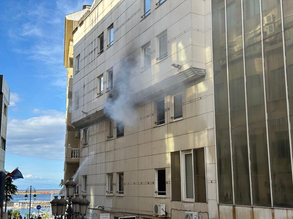 incendio en el Hotel Puerta de &Aacute;frica