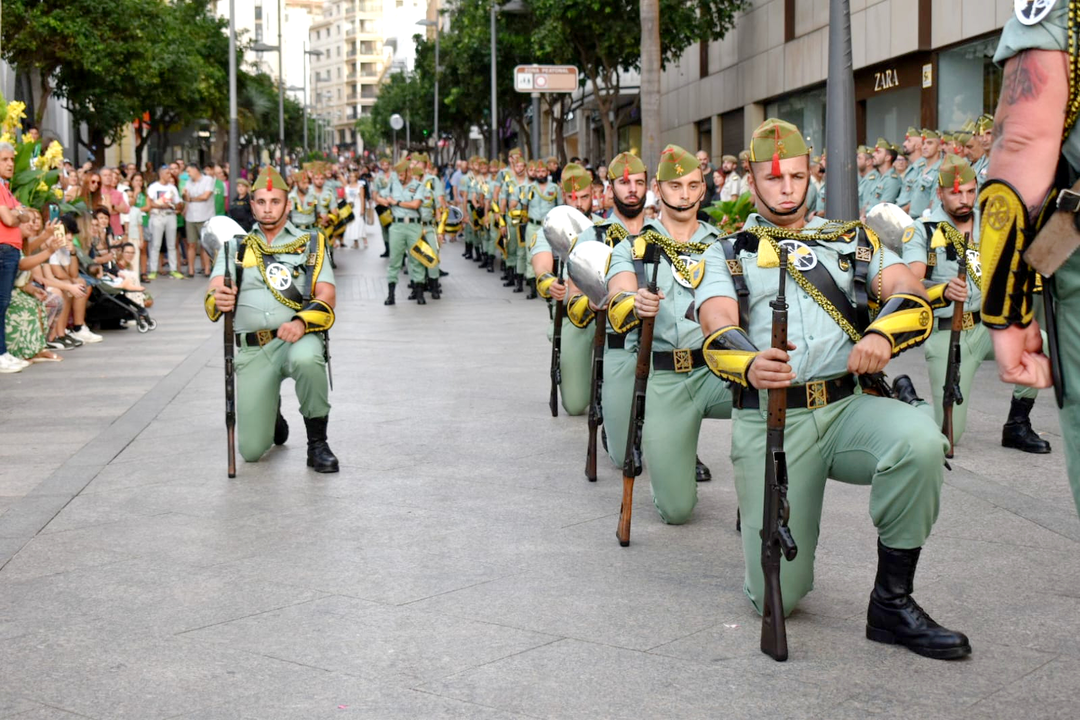 Exhibici&oacute;n de La Legi&oacute;n en las calles del centro de la ciudad