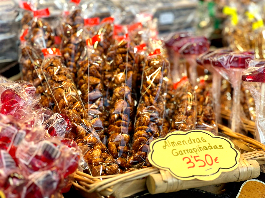 La gastronom&iacute;a, parte crucial de la oferta del Mercado Medieval / Daniel Hern&aacute;ndez
