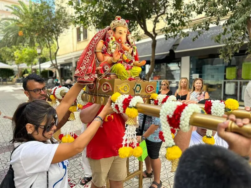 Procesi&oacute;n de Ganesh/ Mohamed Ettouileb