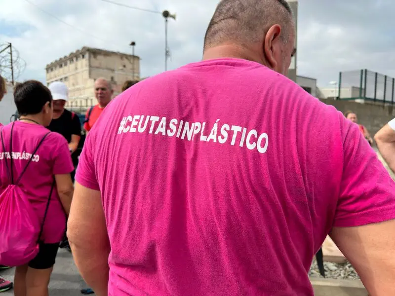 Burbujas, CECAM y la Guardia Civil, unidos por el Medio Ambiente/ Mohamed Ettouileb