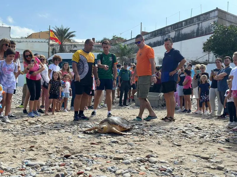 Burbujas, CECAM y la Guardia Civil, unidos por el Medio Ambiente/ Mohamed Ettouileb