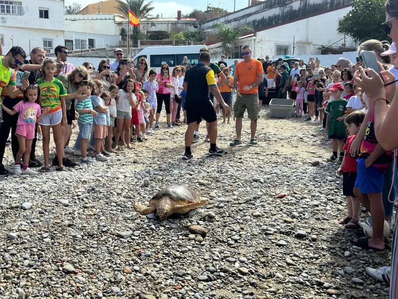 Burbujas, CECAM y la Guardia Civil, unidos por el Medio Ambiente/ Mohamed Ettouileb