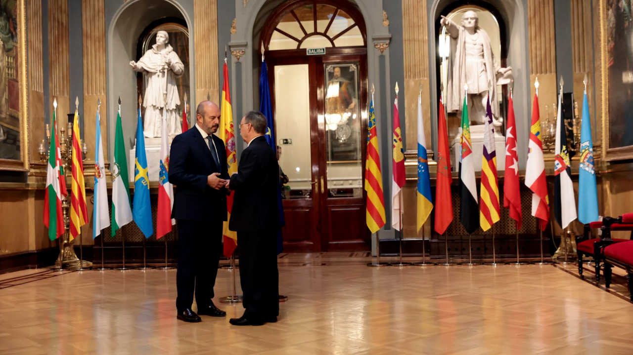 El presidente Vivas interviene en el Senado (1)