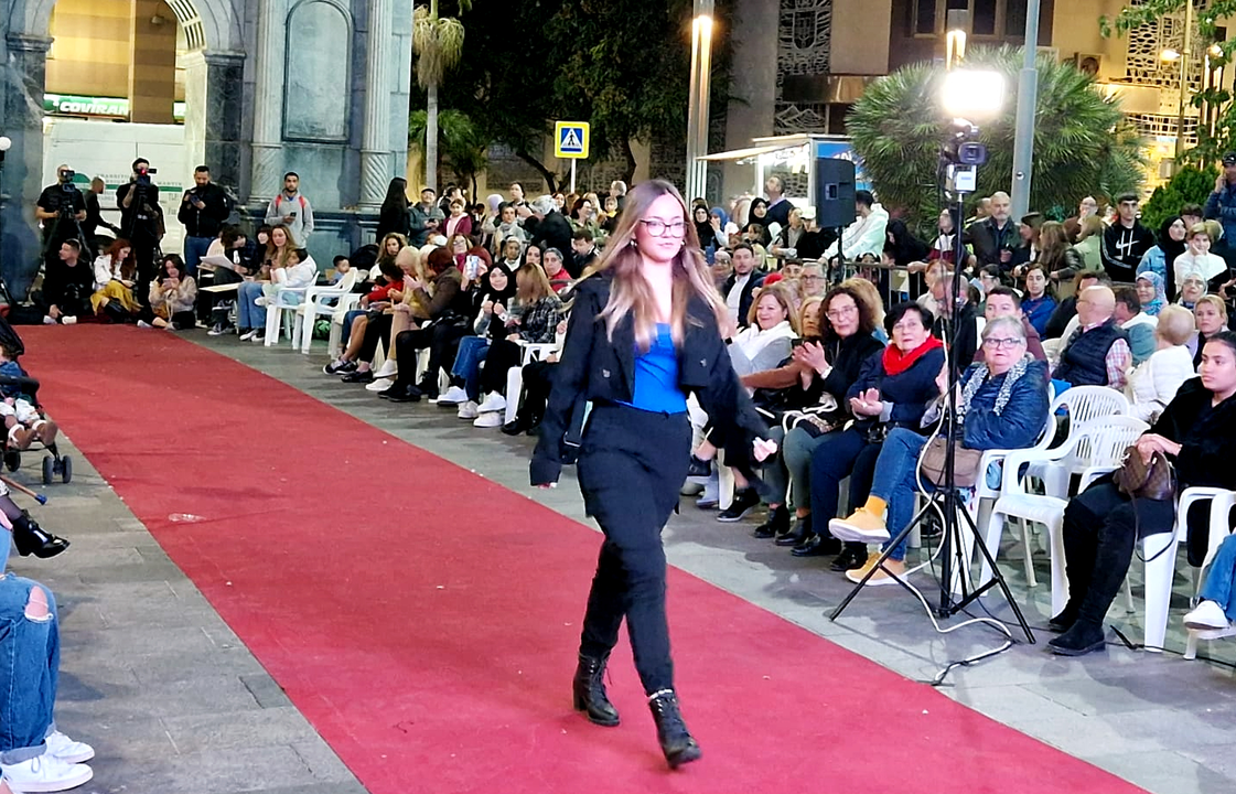Desfile 'casual' en la Semana del Comercio (11)