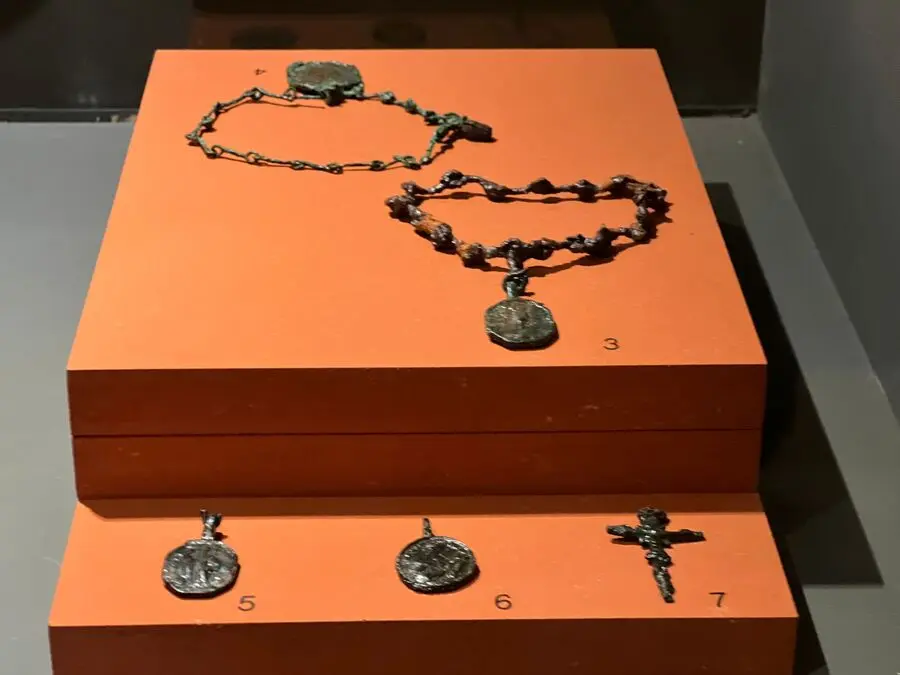 Exposici&oacute;n Arqueol&oacute;gica en el Museo del Revell&iacute;n / Daniel Hern&aacute;ndez