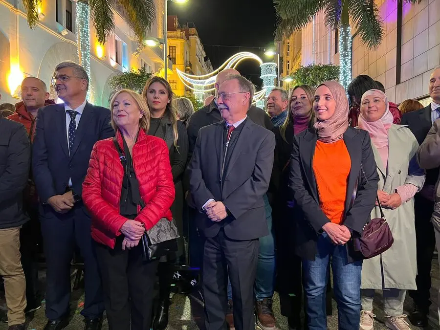 Inauguraci&oacute;n del alumbrado ornamental de Navidad / Daniel Hern&aacute;ndez
