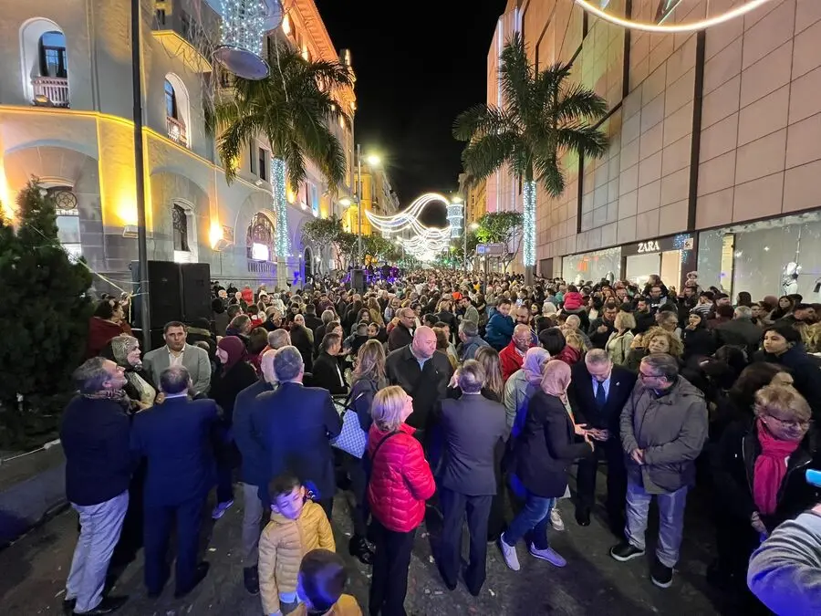 Inauguraci&oacute;n del alumbrado ornamental de Navidad / Daniel Hern&aacute;ndez