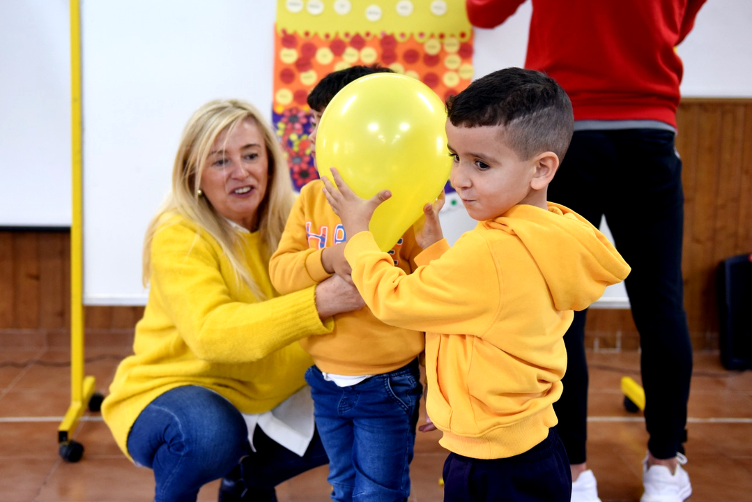 El Colegio Rosal&iacute;a de Castro conmemora el 45 aniversario de la Constituci&oacute;n  (9) - copia