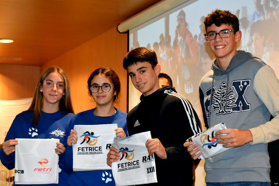 Gala de premios de la Federaci&oacute;n de Triatl&oacute;n de Ceuta (18)