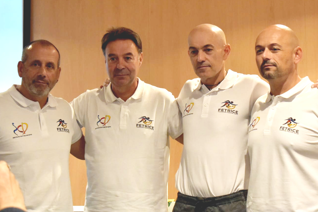 Gala de premios de la Federaci&oacute;n de Triatl&oacute;n de Ceuta (7)