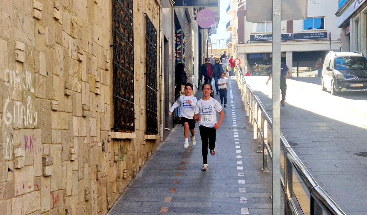 I Milla Solidaria del Colegio La Inmaculada (5)