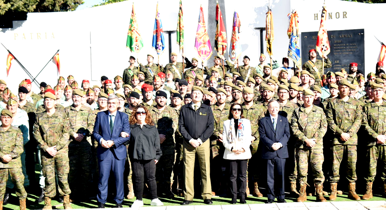 La visita de Margarita Robles a Ceuta, en im&aacute;genes  (22)