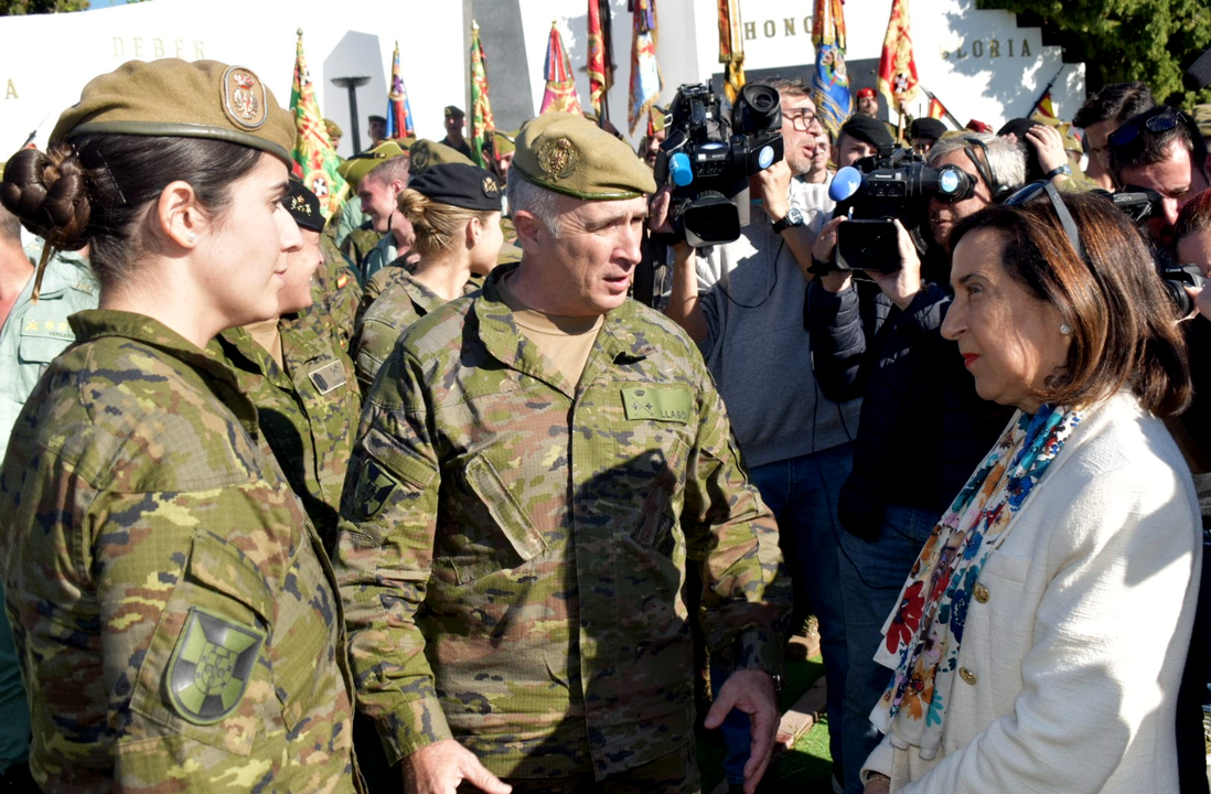La visita de Margarita Robles a Ceuta, en im&aacute;genes  (13)
